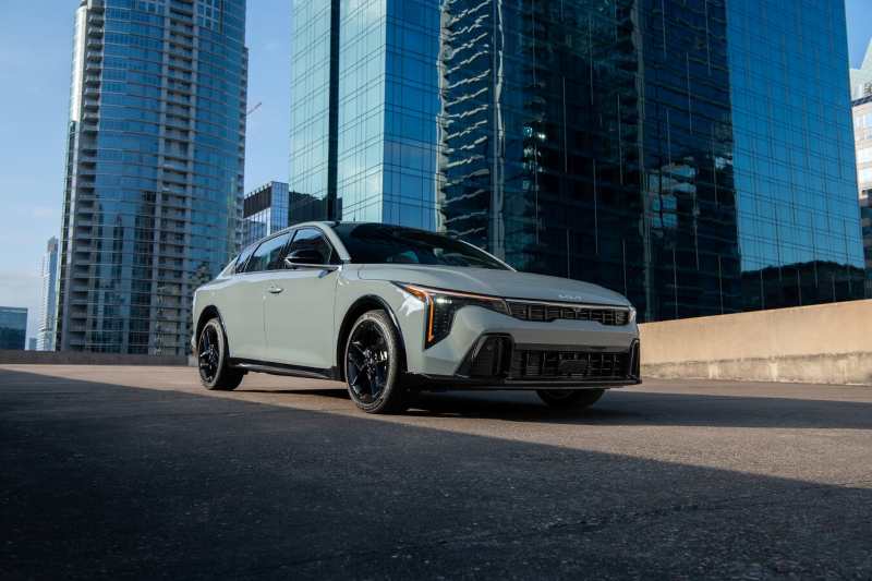 Kia K4 GT-Line 2025